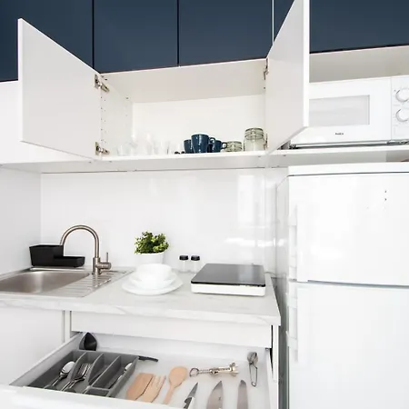 Unitapartments Zachodnia Ochota - Kompaktowe, Wygodne Daire Varşova